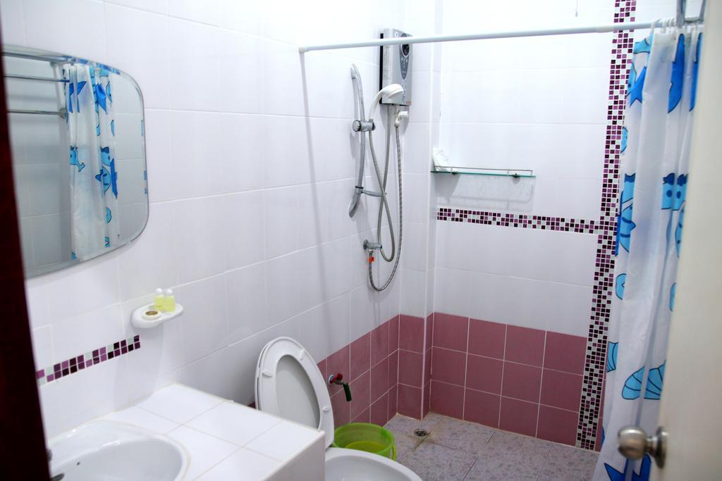 Baan Pordee Homestay Phayayen Luaran gambar
