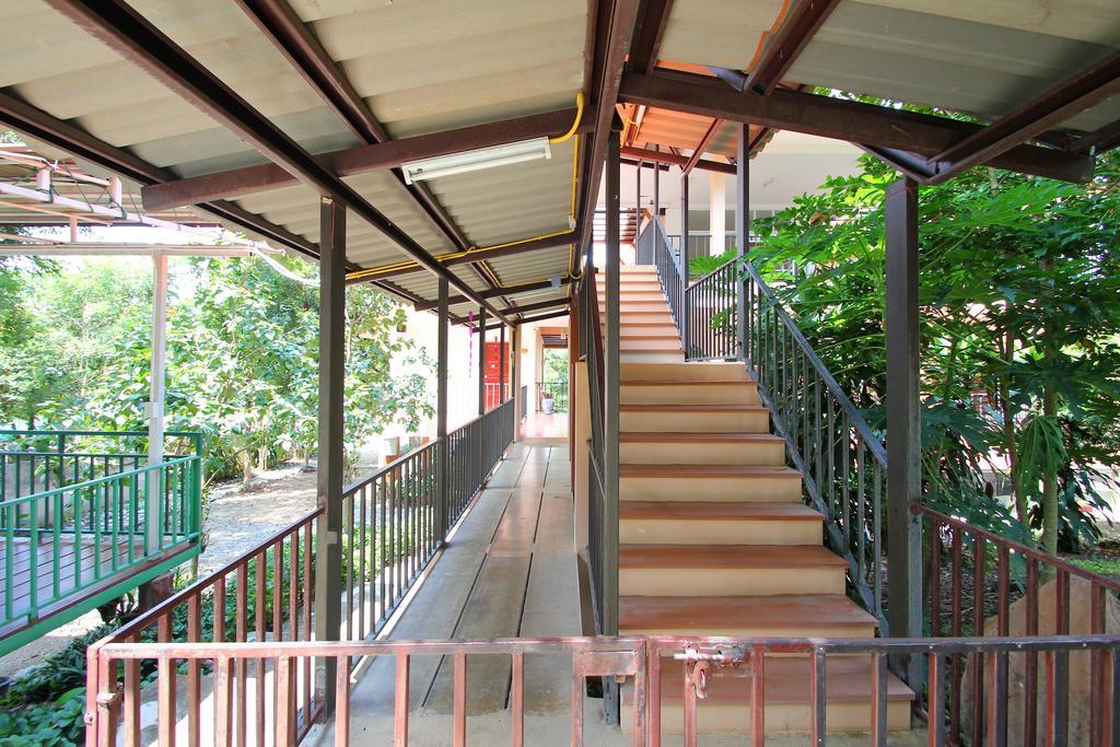 Baan Pordee Homestay Phayayen Luaran gambar